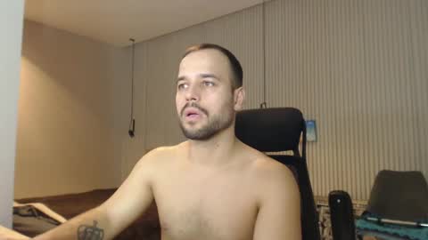 Snapshot of sandro_best chatting on January 2025 01:58:01 PM DeAlex online show from January 2025 01:58:01 PM
