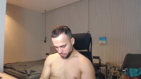 Snapshot of sandro_best chatting on February 2025 12:57:02 PM DeAlex online show from February 2025 12:57:02 PM