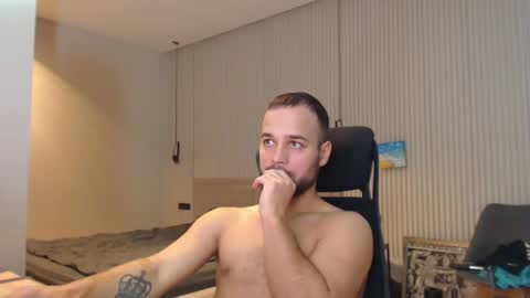 Snapshot of sandro_best chatting on February 2025 12:34:01 PM DeAlex online show from February 2025 12:34:01 PM