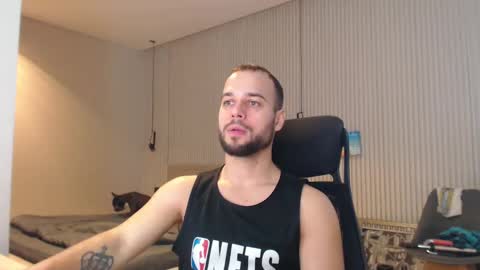Snapshot of sandro_best chatting on March 2025 10:44:02 AM DeAlex online show from March 2025 10:44:02 AM