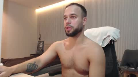 DeAlex online show from October 2025 10:49:02 AM