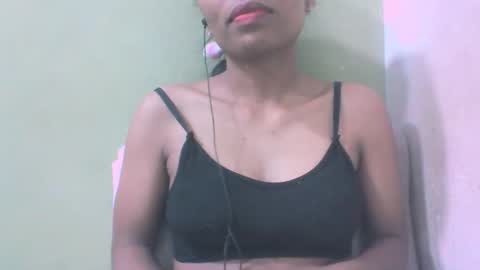 sandy735579 online show from April 2026 03:33:02 AM