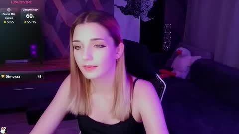 sandy_belle88 online show from October 2025 06:43:01 PM