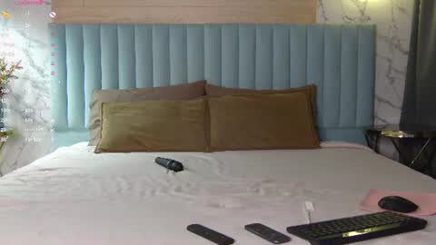 Sandy online show from June 2026 05:49:01 AM