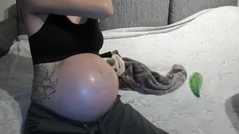 Sandy online show from December 2024 04:53:02 PM