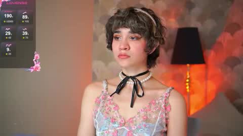 Snapshot of sandzu_ chatting on December 2025 09:09:01 PM Viola online show from December 2025 09:09:01 PM