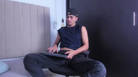 Snapshot of sanji_motion chatting on March 2026 10:16:02 PM Santi online show from March 2026 10:16:02 PM