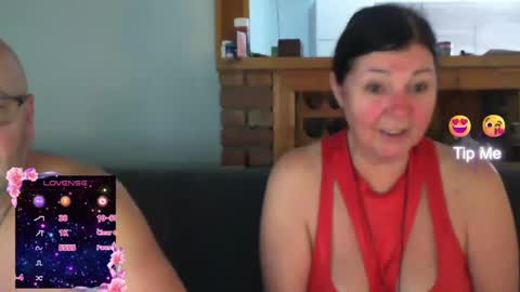 Snapshot of sanroom chatting on January 2025 02:40:02 PM sanroom online show from January 2025 02:40:02 PM