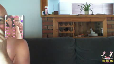 Snapshot of sanroom chatting on January 2025 01:37:02 PM sanroom online show from January 2025 01:37:02 PM