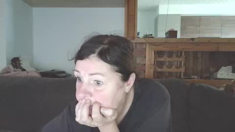 Snapshot of sanroom chatting on October 2025 02:03:02 PM sanroom online show from October 2025 02:03:02 PM