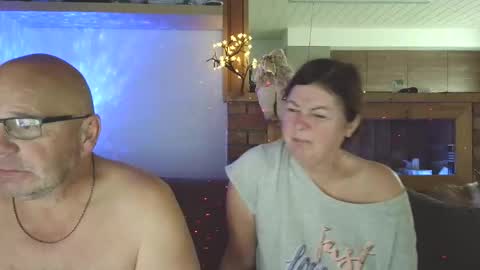 Snapshot of sanroom chatting on November 2025 01:46:01 PM sanroom online show from November 2025 01:46:01 PM