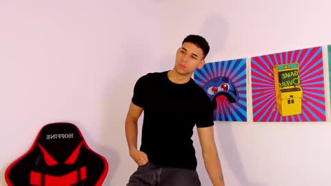 Maximo Santana online show from February 2026 12:38:02 PM