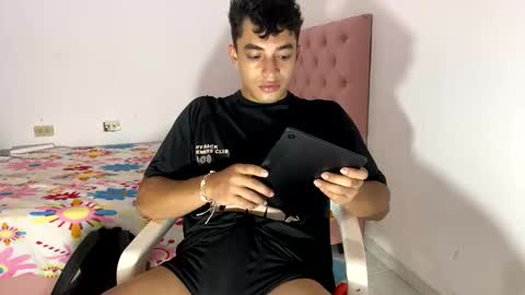 santi36rt online show from September 2025 07:28:01 PM