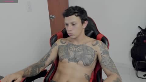 Santi online show from October 2025 11:23:01 PM