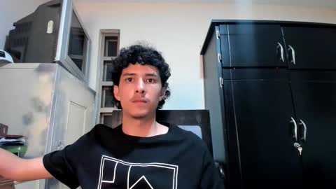 santi_twink19 online show from February 2026 06:40:02 AM