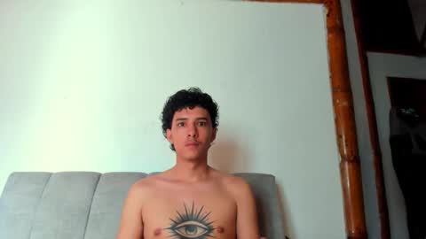 santi_twink19 online show from May 2026 01:27:01 PM