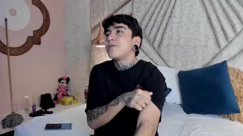 SantiAbader online show from November 2025 12:27:01 PM