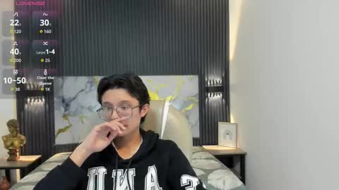 Snapshot of santiago_russo18 chatting on November 2025 03:06:01 AM santiago_russo18 online show from November 2025 03:06:01 AM