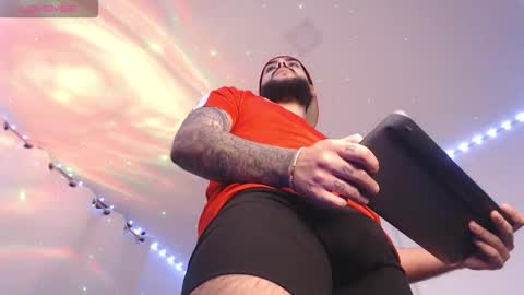 Snapshot of santiagohincapiie chatting on March 2026 01:10:01 AM Santiago Hincapiie online show from March 2026 01:10:01 AM