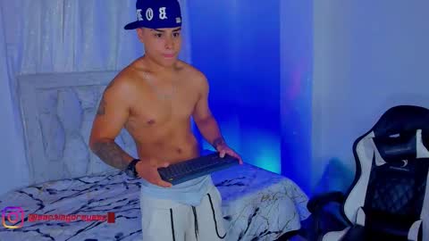 Santi Reyes online show from January 2026 12:05:02 AM