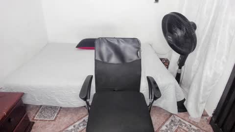 Snapshot of santiceballo chatting on January 2025 10:34:02 PM Julius Novachrono online show from January 2025 10:34:02 PM