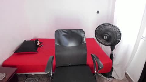 Snapshot of santiceballo chatting on January 2025 08:32:01 PM Julius Novachrono online show from January 2025 08:32:01 PM