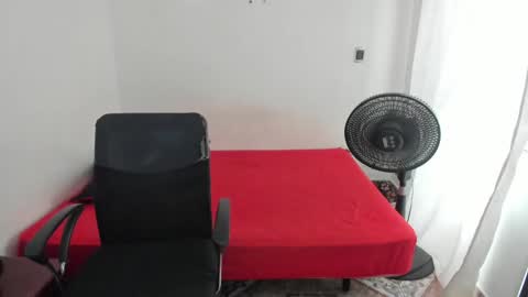 Snapshot of santiceballo chatting on January 2025 05:31:02 PM Julius Novachrono online show from January 2025 05:31:02 PM