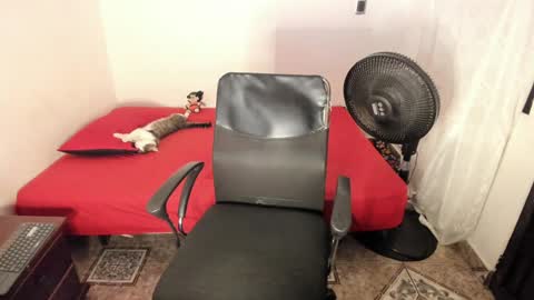 Snapshot of santiceballo chatting on January 2025 12:01:01 AM Julius Novachrono online show from January 2025 12:01:01 AM