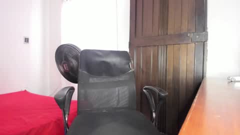 Snapshot of santiceballo chatting on January 2025 05:45:02 PM Julius Novachrono online show from January 2025 05:45:02 PM