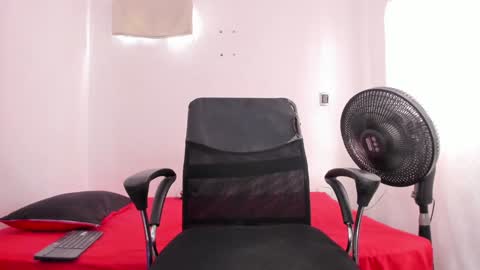 Snapshot of santiceballo chatting on January 2025 08:46:01 PM Julius Novachrono online show from January 2025 08:46:01 PM