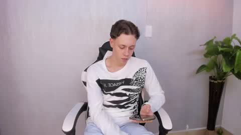 Snapshot of santiceballo chatting on September 2025 07:13:01 PM Julius Novachrono online show from September 2025 07:13:01 PM