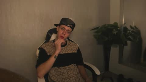 Snapshot of santiceballo chatting on September 2025 04:33:02 AM Julius Novachrono online show from September 2025 04:33:02 AM