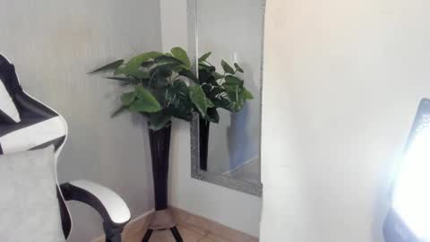 Snapshot of santiceballo chatting on September 2025 07:58:02 PM Julius Novachrono online show from September 2025 07:58:02 PM