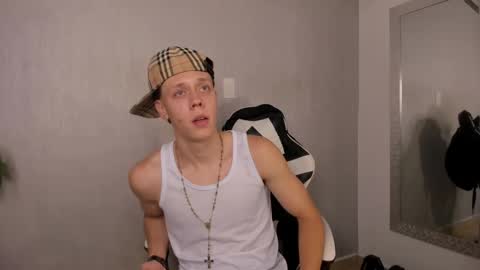 Snapshot of santiceballo chatting on September 2025 07:26:01 PM Julius Novachrono online show from September 2025 07:26:01 PM