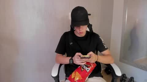 Snapshot of santiceballo chatting on September 2025 07:39:02 PM Julius Novachrono online show from September 2025 07:39:02 PM