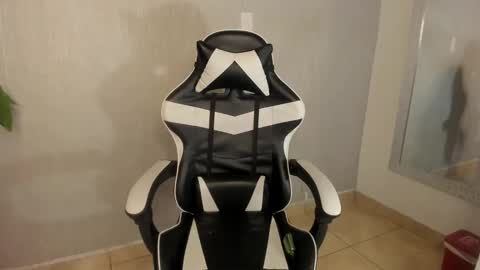 Snapshot of santiceballo chatting on October 2025 11:40:01 AM Julius Novachrono online show from October 2025 11:40:01 AM