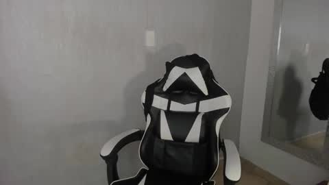 Snapshot of santiceballo chatting on October 2025 08:08:01 PM Julius Novachrono online show from October 2025 08:08:01 PM