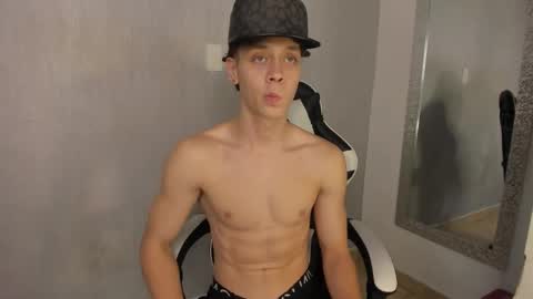 Snapshot of santiceballo chatting on October 2025 07:36:02 PM Julius Novachrono online show from October 2025 07:36:02 PM