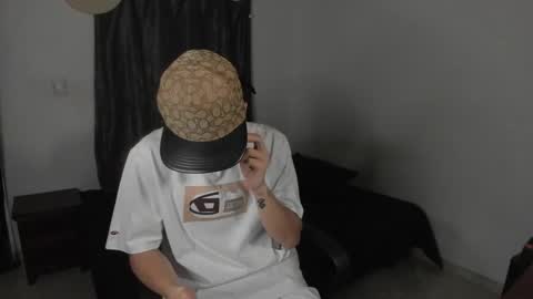 Julius Novachrono  online show from March 2026 11:27:01 AM