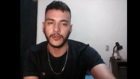 Snapshot of santiexxx chatting on September 2025 02:37:01 AM santiexxx online show from September 2025 02:37:01 AM