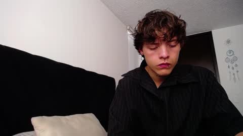 Snapshot of santii_rose chatting on December 2024 08:36:01 PM Santii online show from December 2024 08:36:01 PM