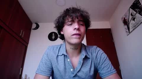 Snapshot of santii_rose chatting on January 2025 10:56:01 PM Santii online show from January 2025 10:56:01 PM