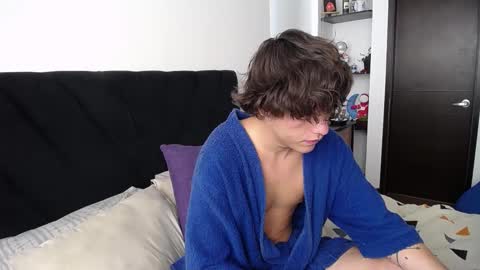 Snapshot of santii_rose chatting on February 2025 03:43:01 PM Santii online show from February 2025 03:43:01 PM