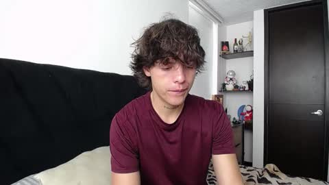 Snapshot of santii_rose chatting on March 2025 05:50:02 PM Santii online show from March 2025 05:50:02 PM