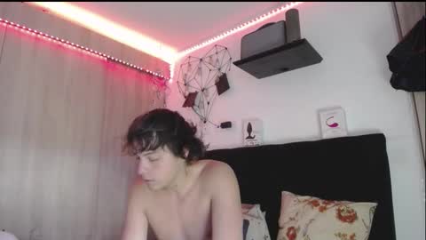 Snapshot of santii_rose chatting on February 2026 12:05:02 PM Santii online show from February 2026 12:05:02 PM