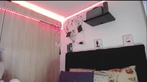 Snapshot of santii_rose chatting on March 2026 07:31:01 PM Santii online show from March 2026 07:31:01 PM