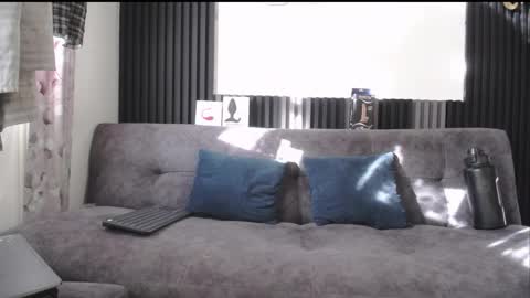Santii online show from May 2026 11:51:02 AM