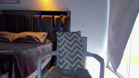 Santiago Seans online show from September 2025 02:44:02 PM