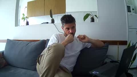 Nalguitas online show from November 2025 08:21:02 PM