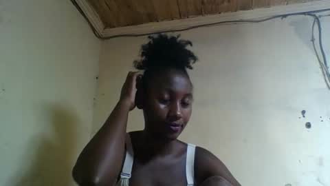 Snapshot of santiola chatting on March 2026 09:43:02 PM santiola online show from March 2026 09:43:02 PM